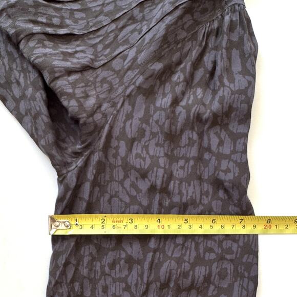 Rails Women’s Ariana Soft Crepe Top Charcoal Grey Batik Leopard Print - Picture 11 of 15